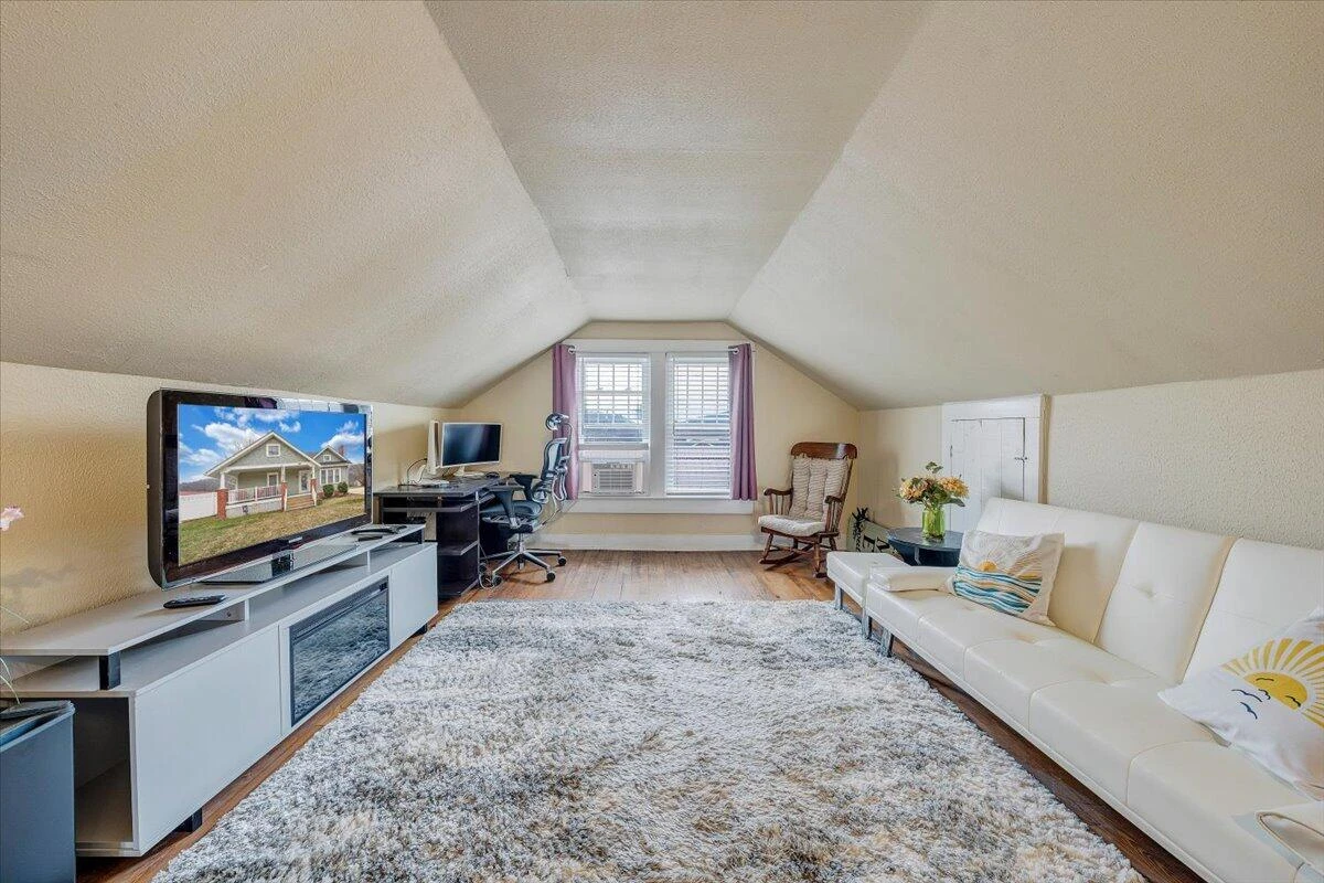 1417 Main ST - Photo 35