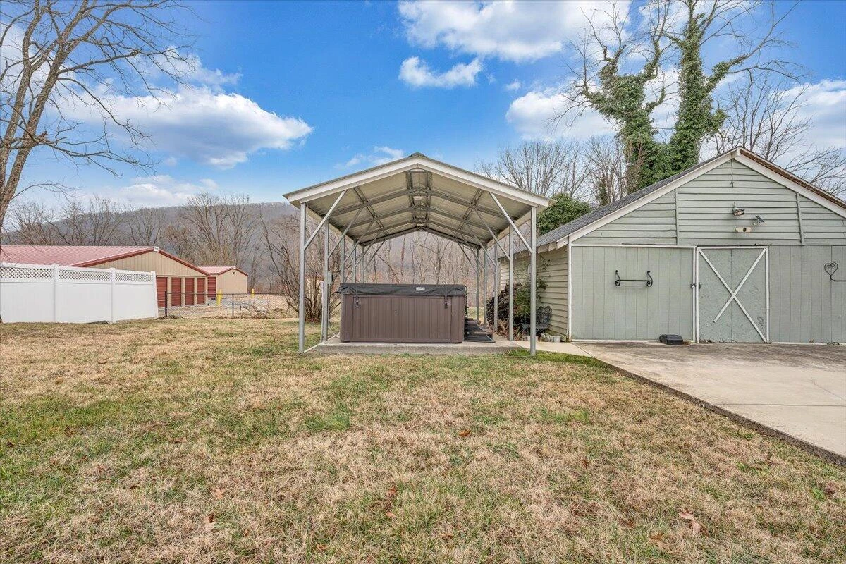 1417 Main ST - Photo 44