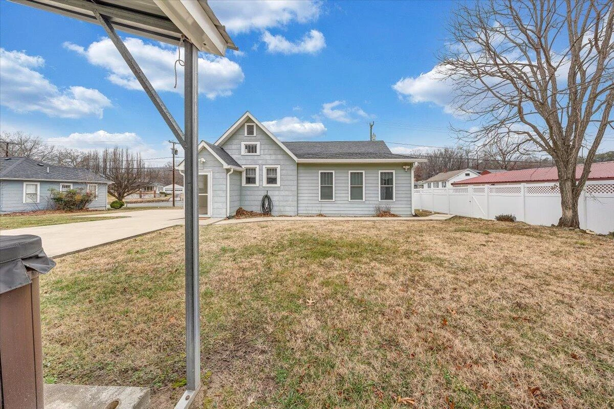 1417 Main ST - Photo 49
