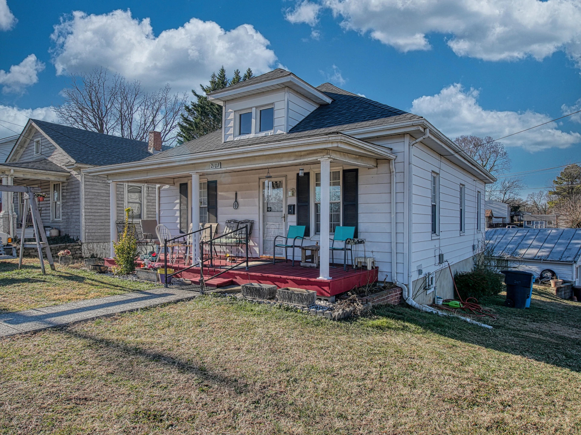 2107 Kenwood BLVD SE - Photo 3