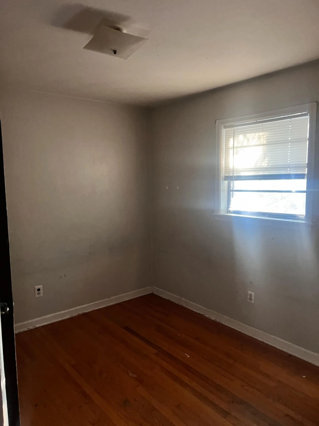 1627,1629 Longview AVE - Photo 8