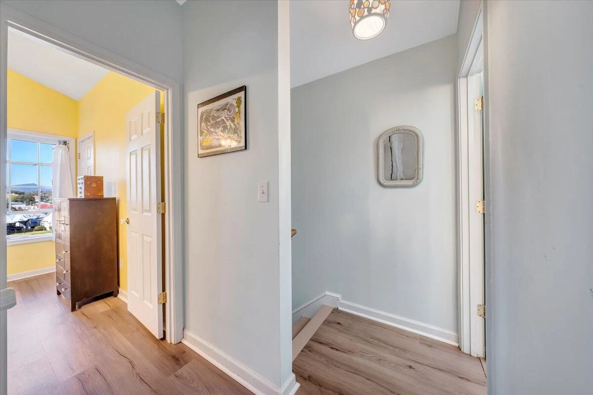 411 E Jackson AVE - Photo 13