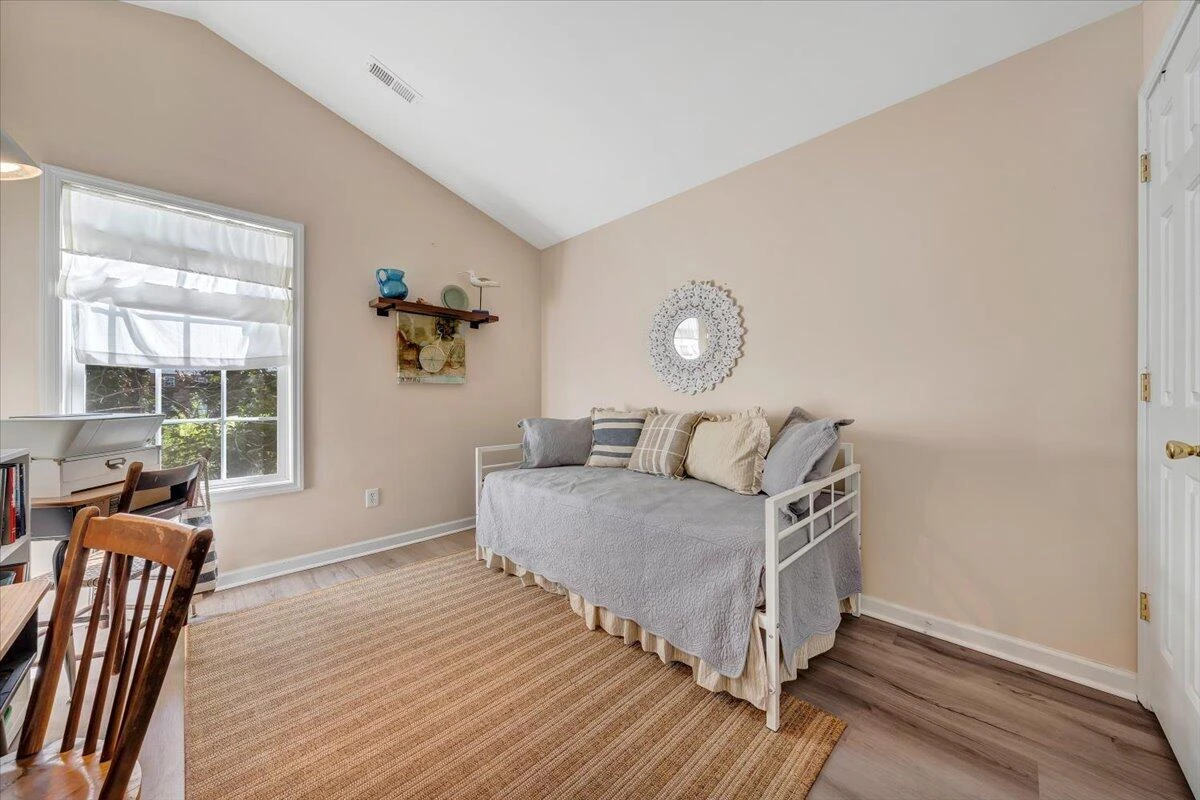 411 E Jackson AVE - Photo 19