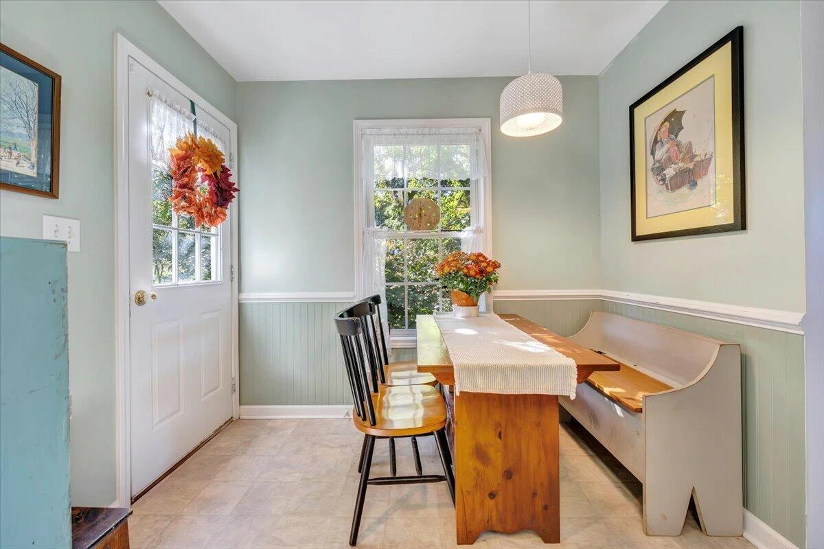 411 E Jackson AVE - Photo 8