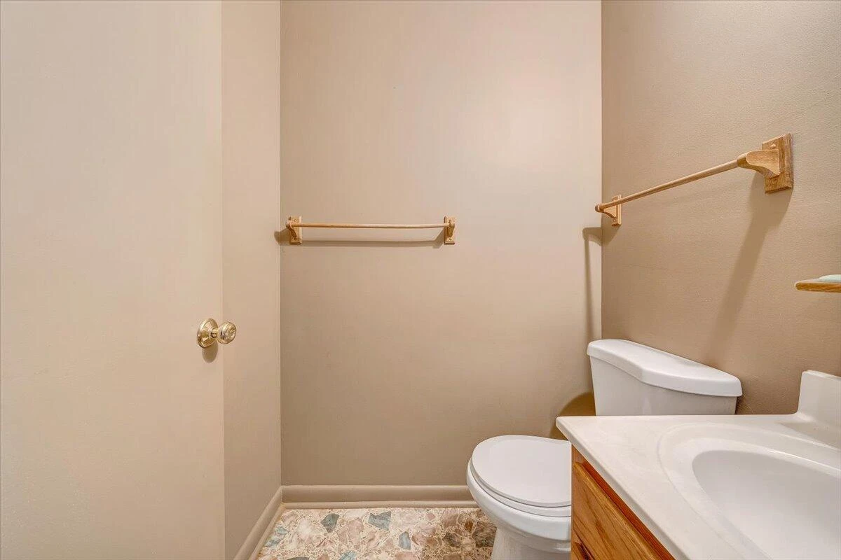 607 Loudon AVE NW - Photo 20