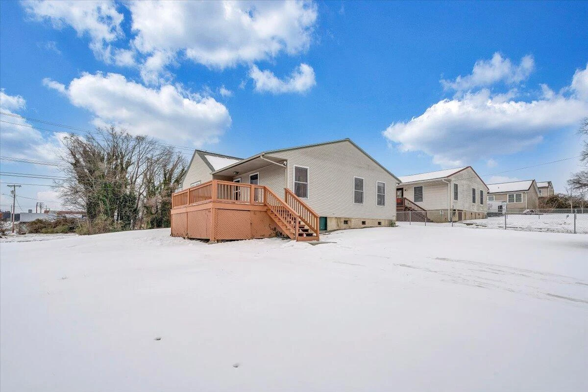 607 Loudon AVE NW - Photo 36