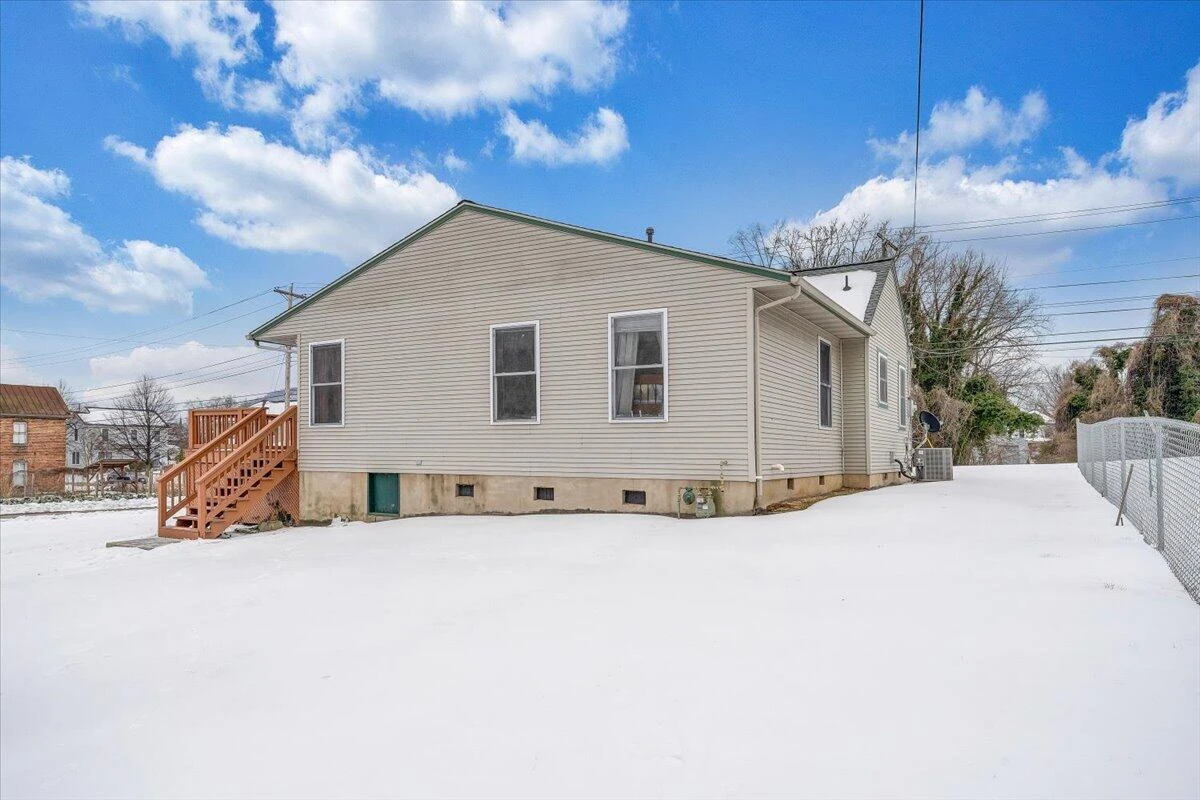 607 Loudon AVE NW - Photo 39