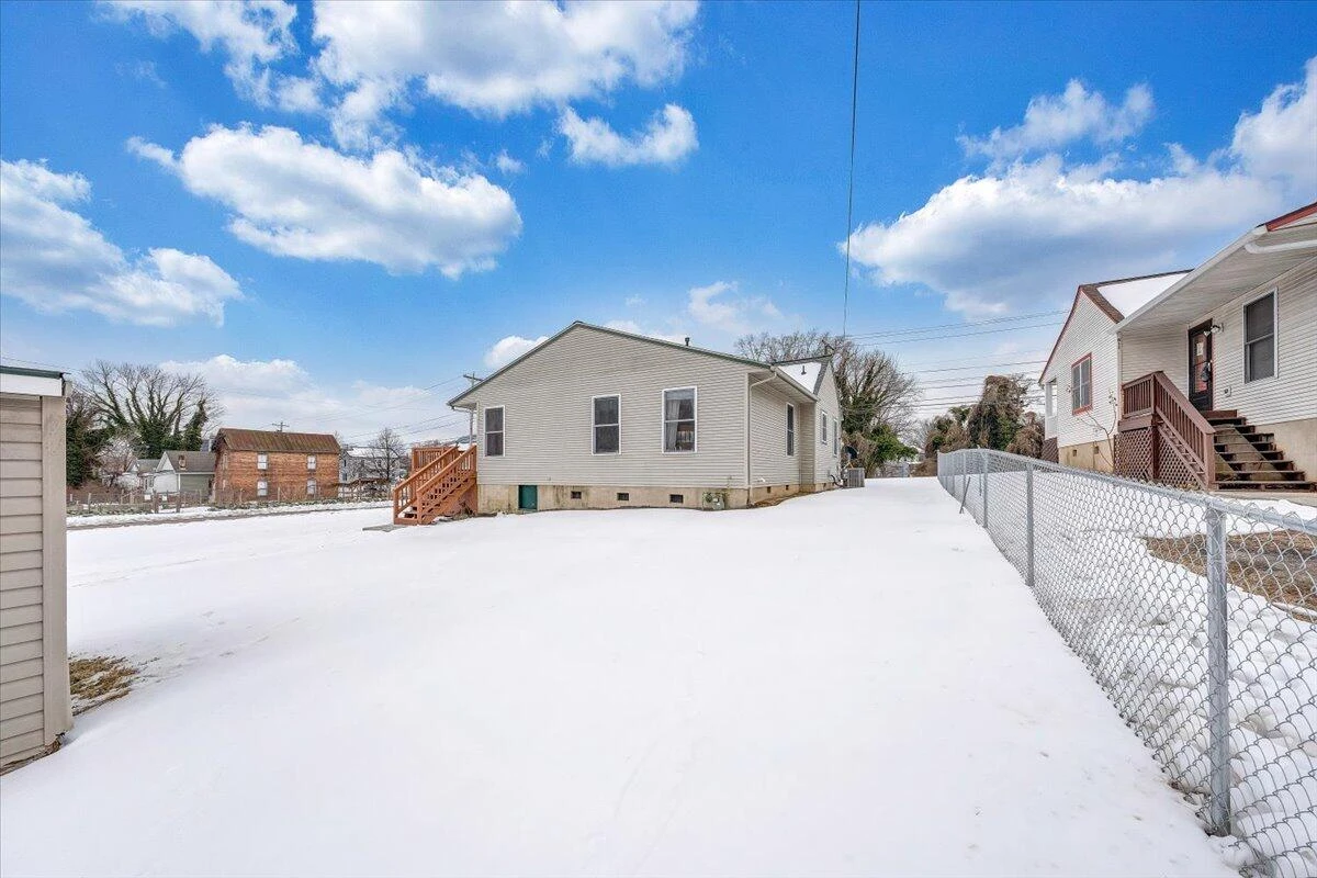 607 Loudon AVE NW - Photo 40