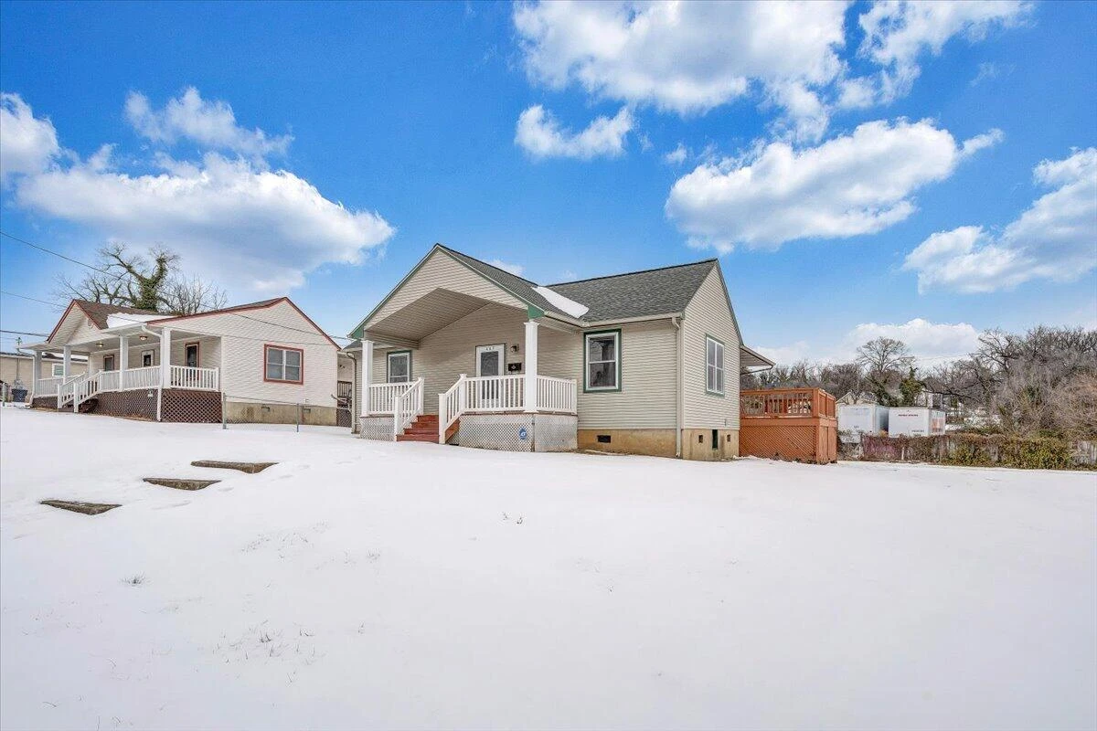 607 Loudon AVE NW - Photo 45