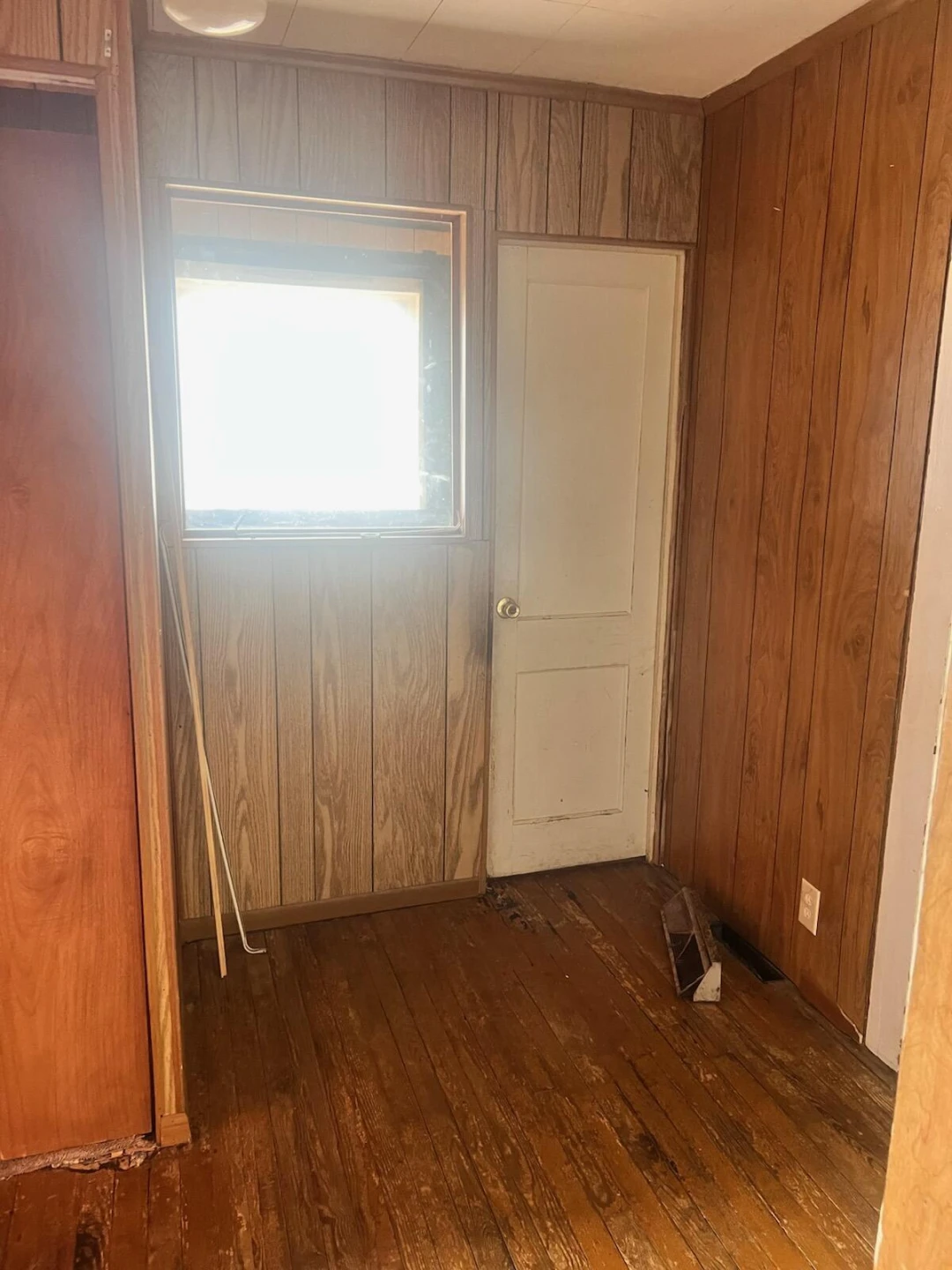 1618 Read Mountain RD - Photo 3