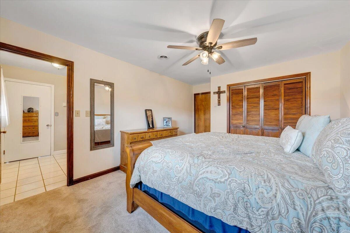 1167 Saint Peters RD - Photo 17