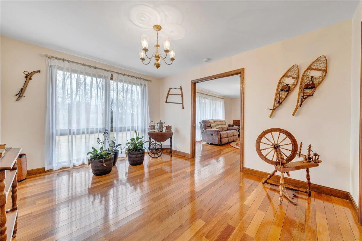 1167 Saint Peters RD - Photo 8