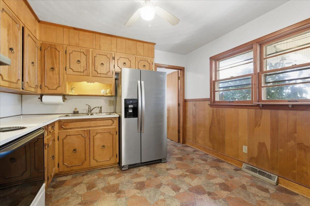 3241 Peaks RD - Photo 16