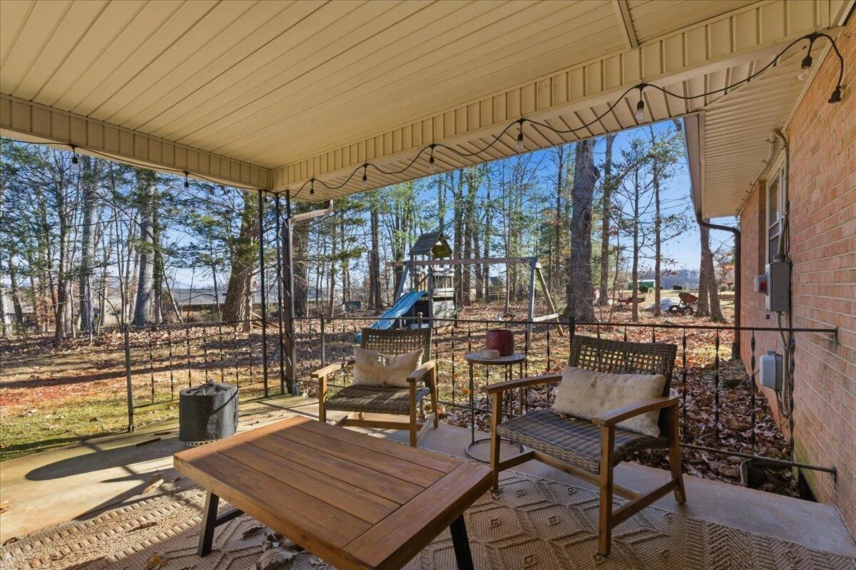 3241 Peaks RD - Photo 32