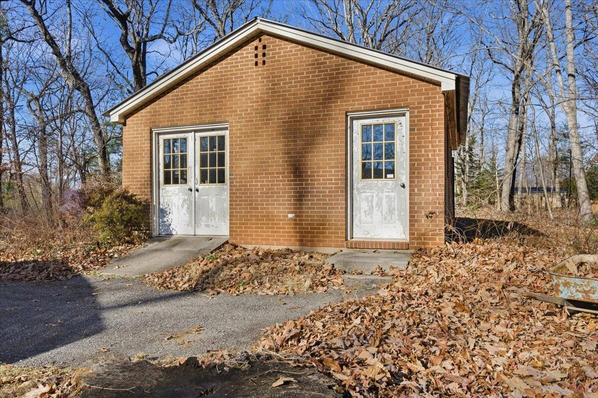 3241 Peaks RD - Photo 36