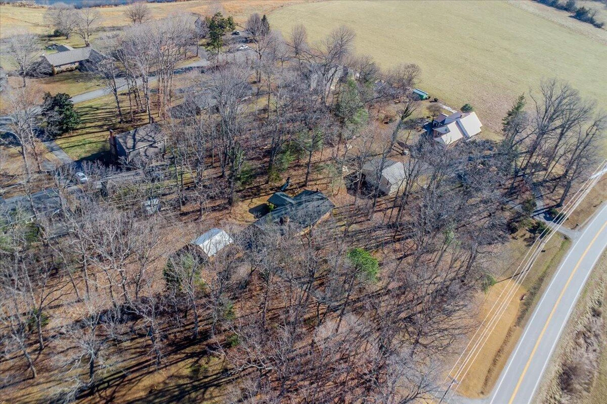 3241 Peaks RD - Photo 38