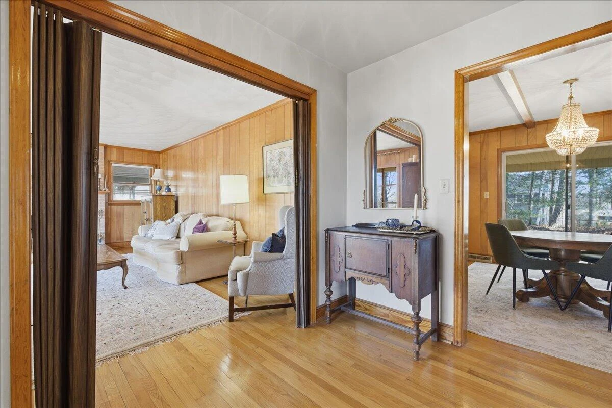 3241 Peaks RD - Photo 8