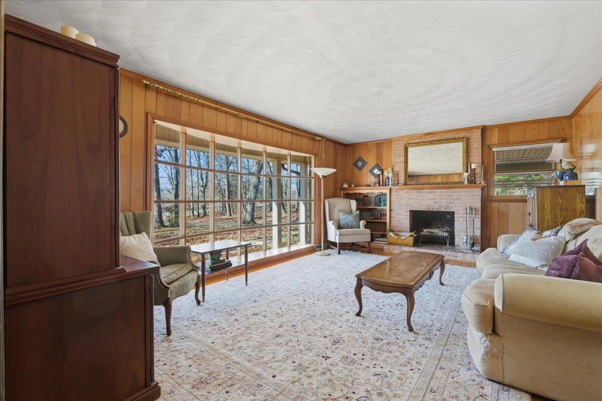 3241 Peaks RD - Photo 9