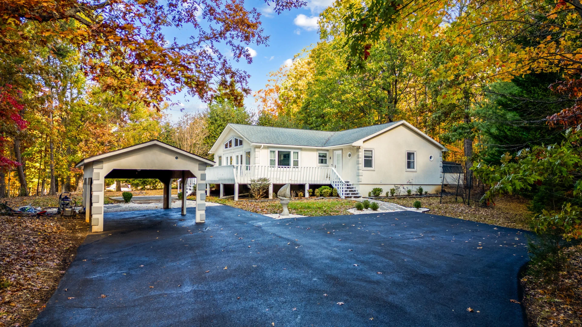 404 Heather LN