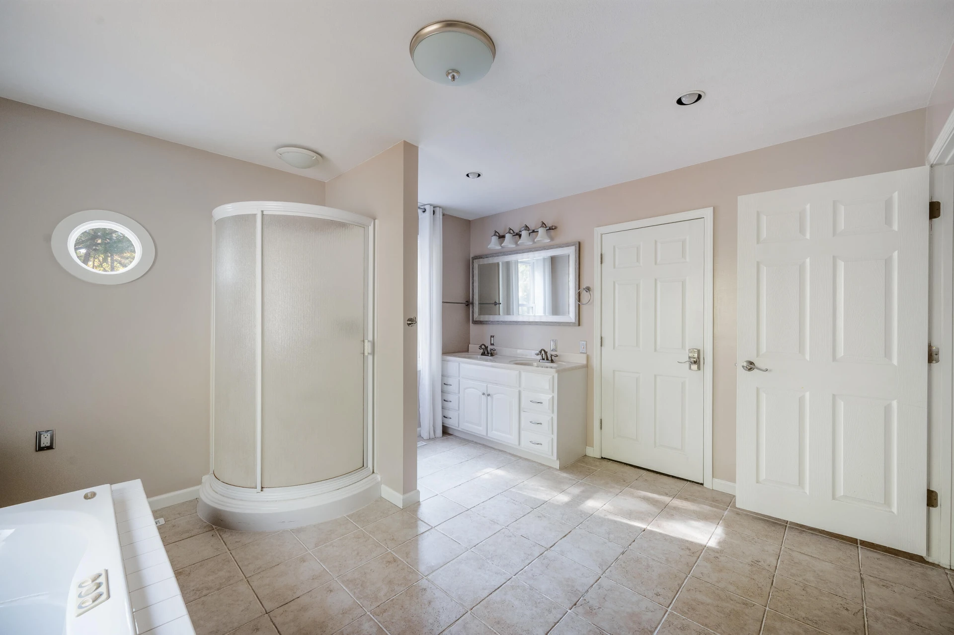 404 Heather LN - Photo 17