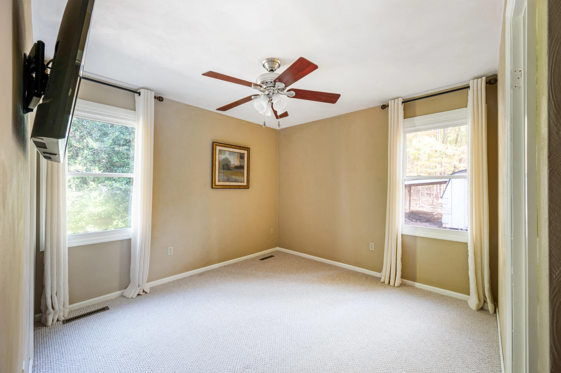 404 Heather LN - Photo 24