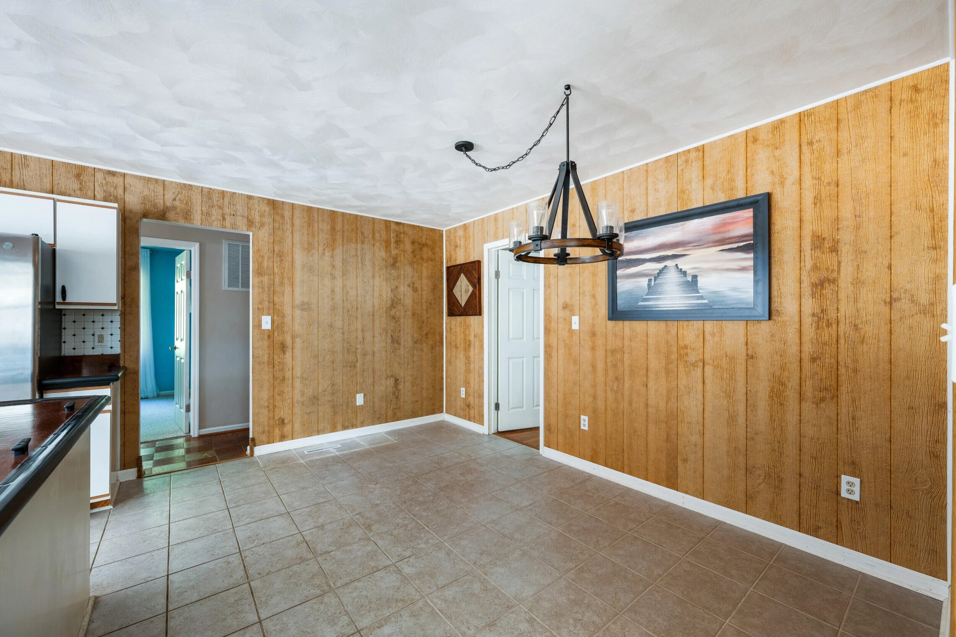 404 Heather LN - Photo 5