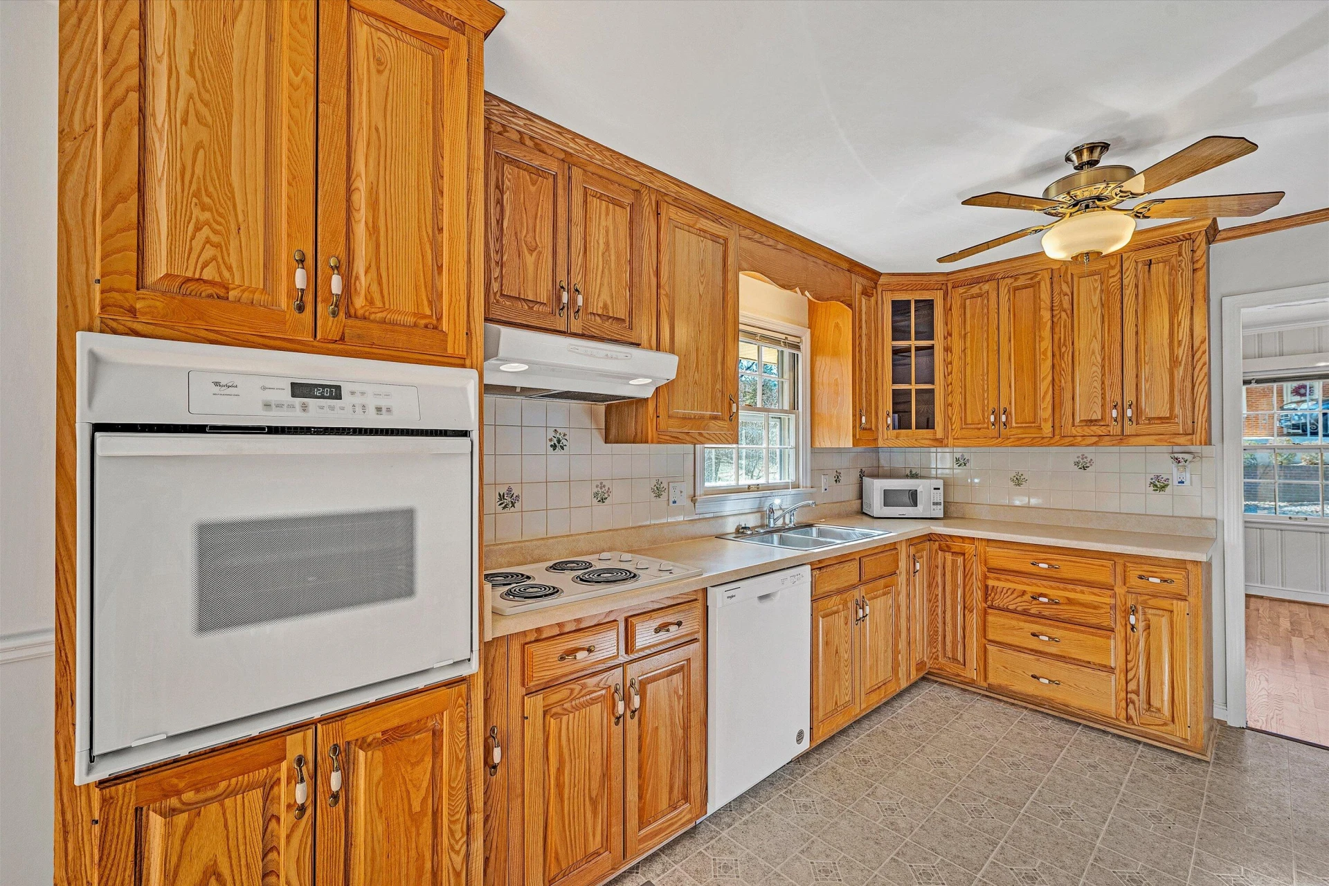 5216 Medmont CIR SW - Photo 13