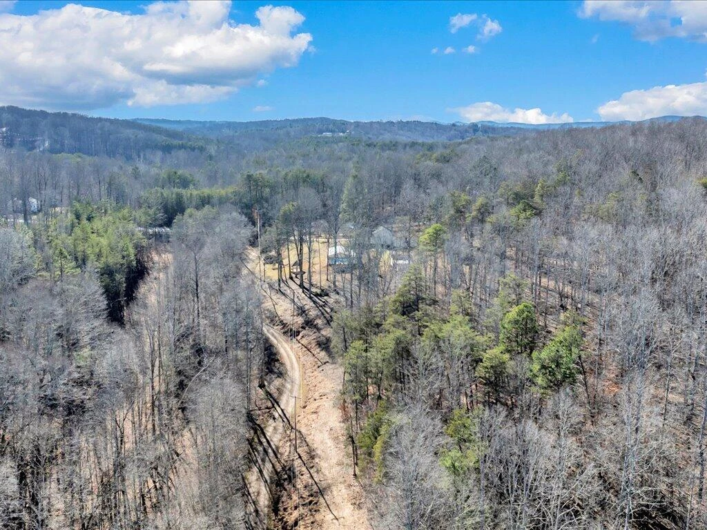 1511 Eggleston Falls RD - Photo 141