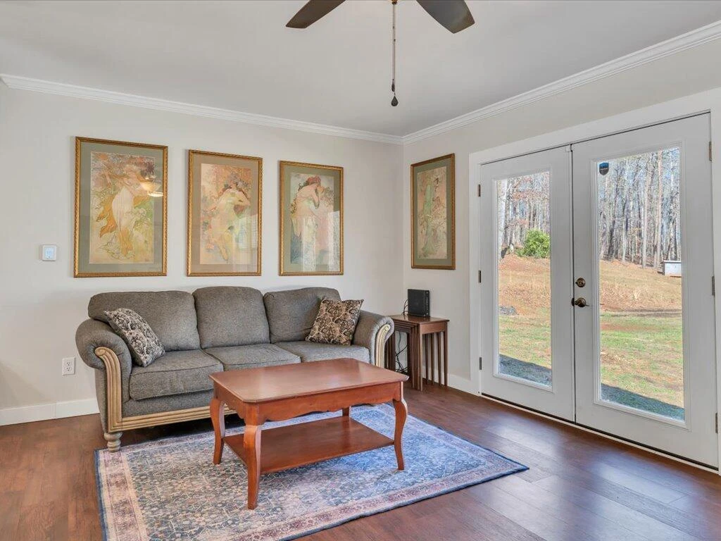 1511 Eggleston Falls RD - Photo 17