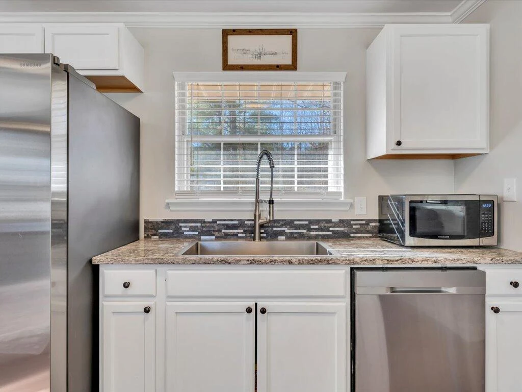 1511 Eggleston Falls RD - Photo 9