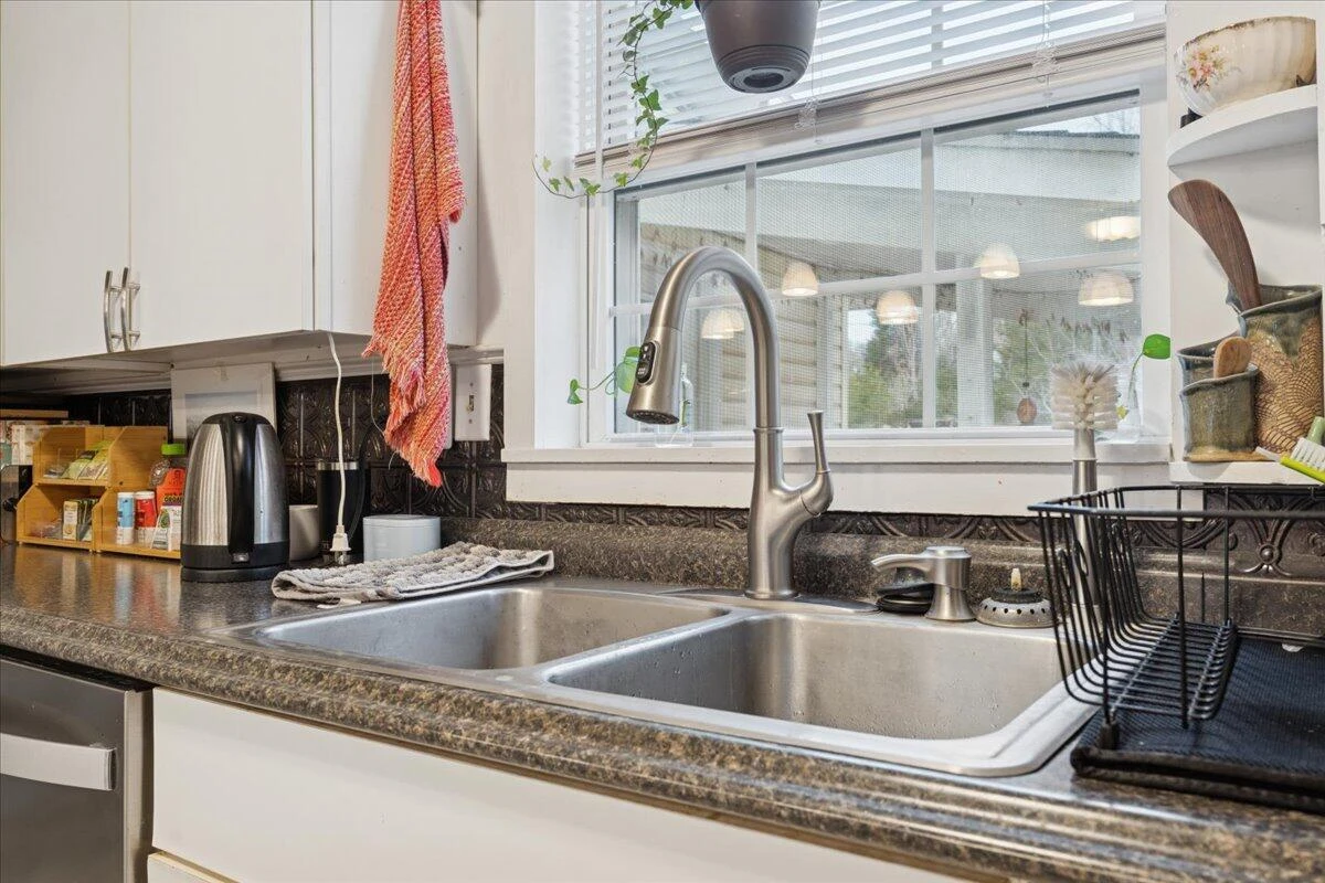 5930 Edwardsville RD - Photo 14