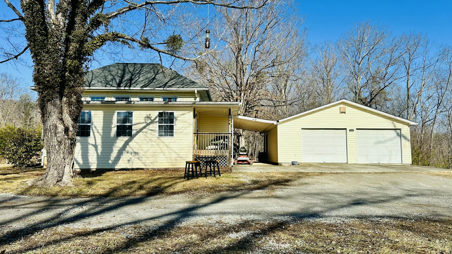 5930 Edwardsville RD - Photo 2