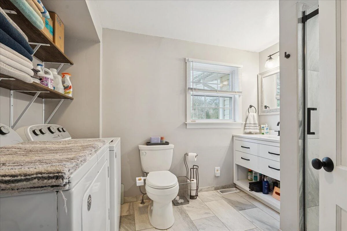 5930 Edwardsville RD - Photo 21