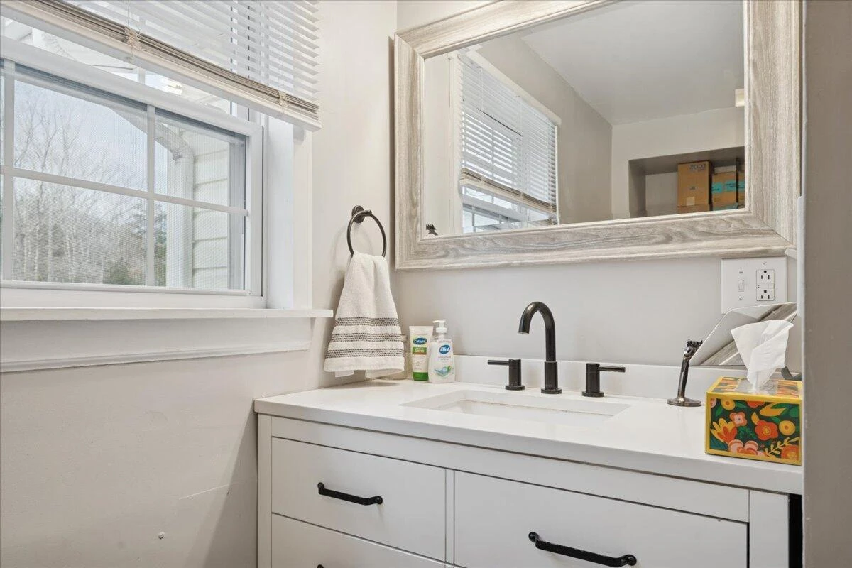 5930 Edwardsville RD - Photo 22
