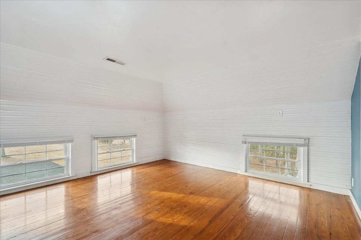 5930 Edwardsville RD - Photo 26