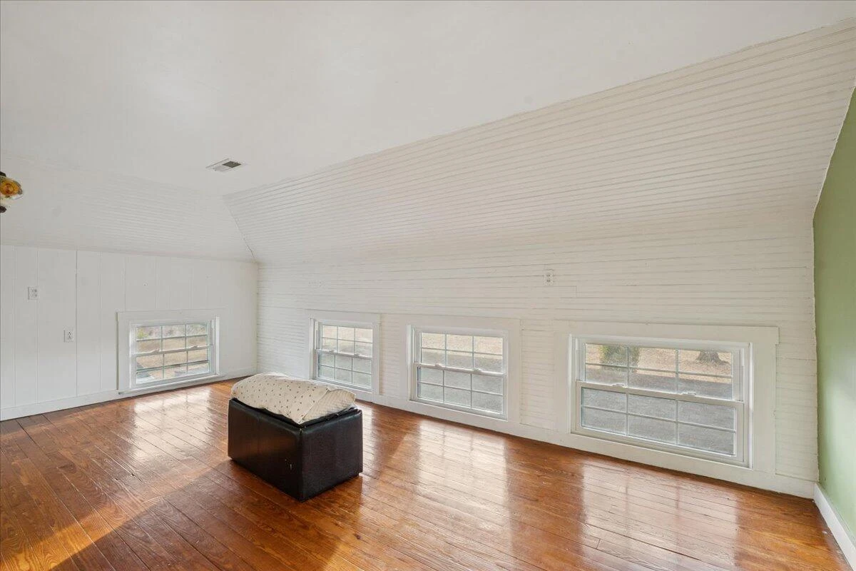 5930 Edwardsville RD - Photo 28