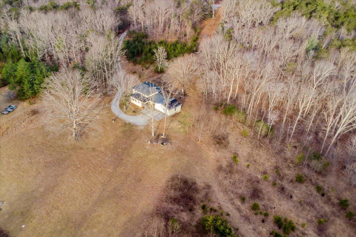 5930 Edwardsville RD - Photo 5