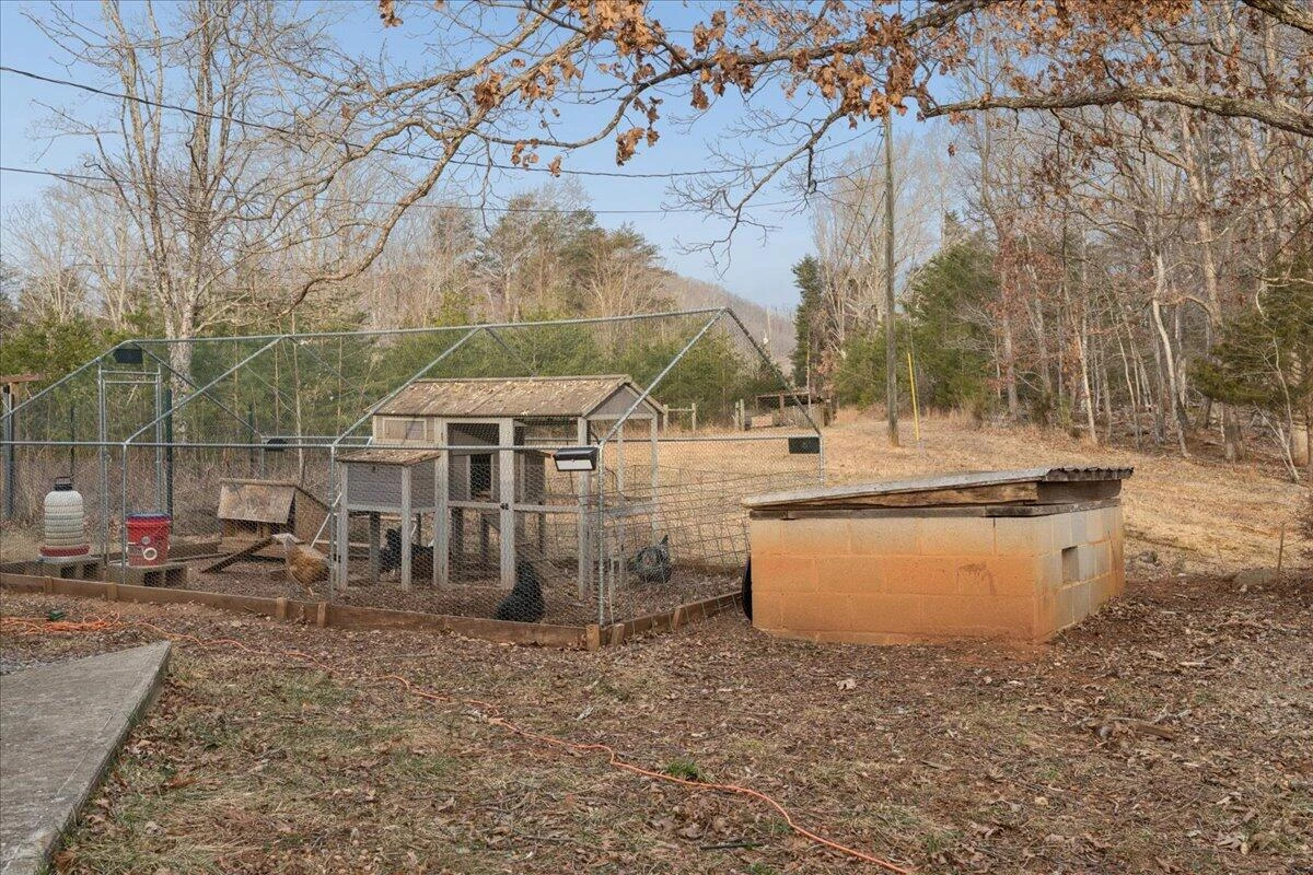5930 Edwardsville RD - Photo 54