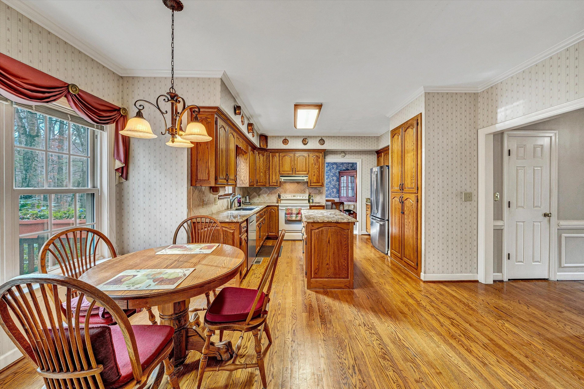 5504 South Roselawn RD - Photo 15