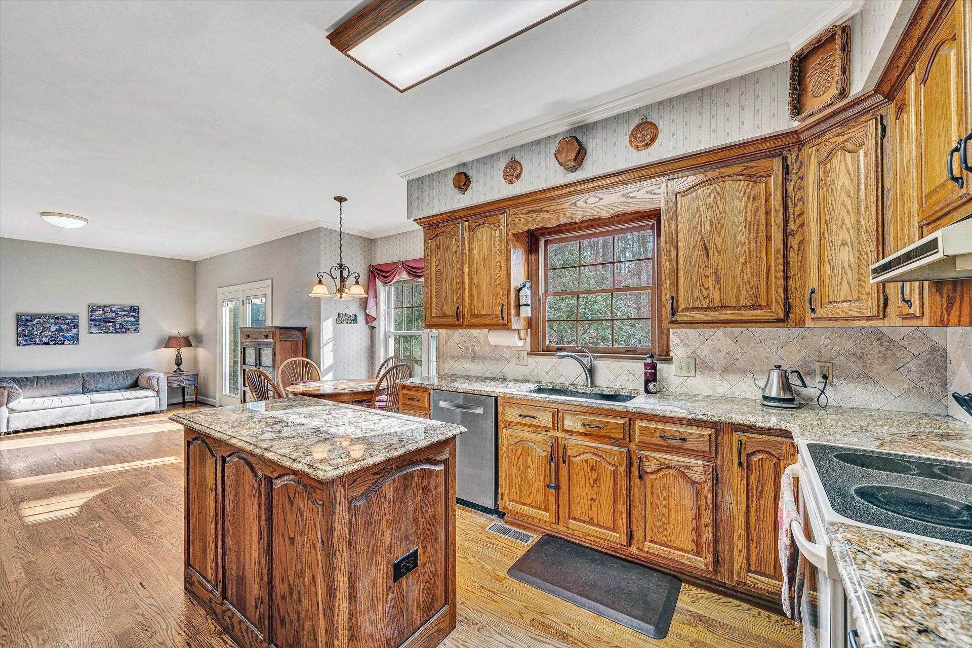 5504 South Roselawn RD - Photo 18