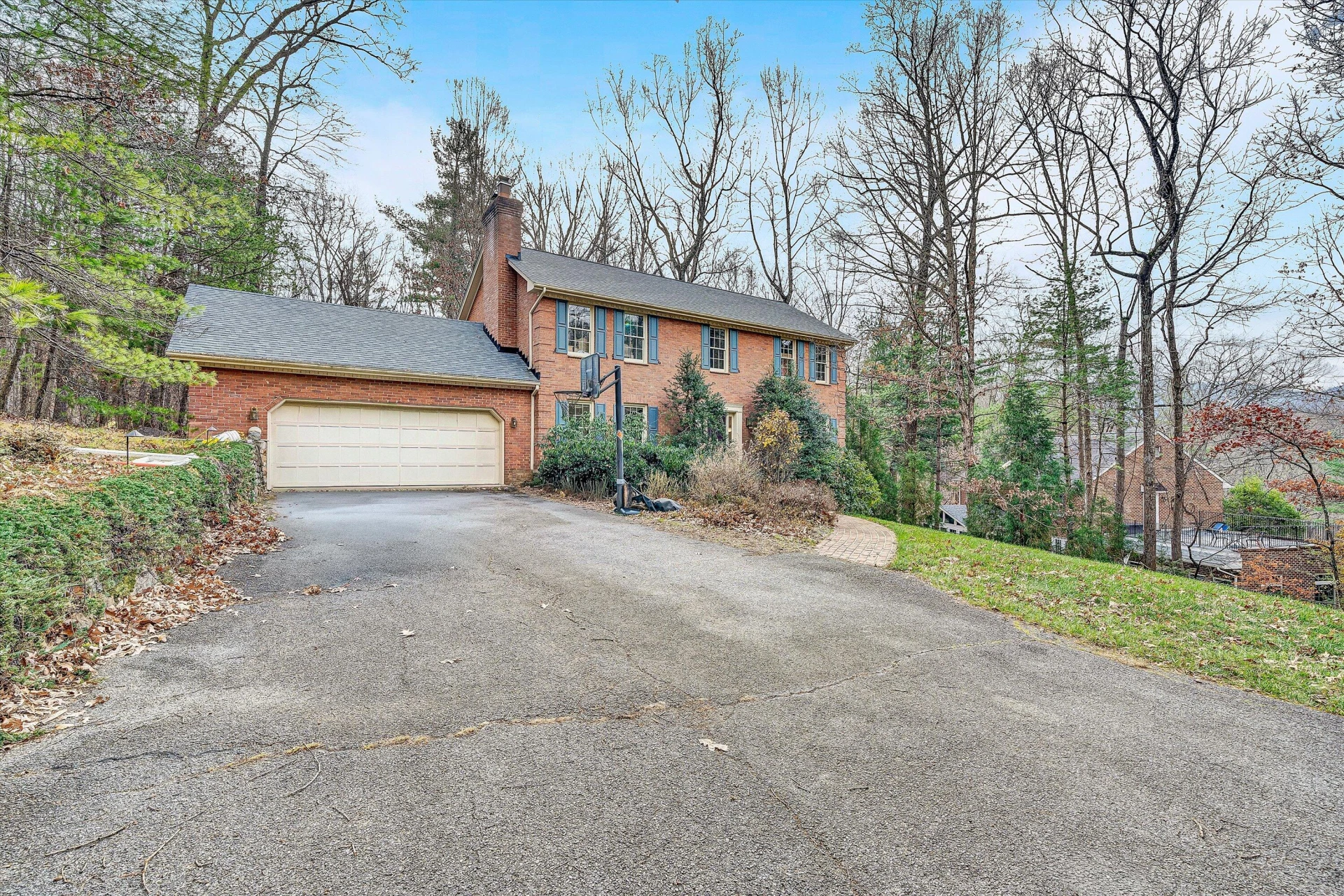 5504 South Roselawn RD - Photo 2