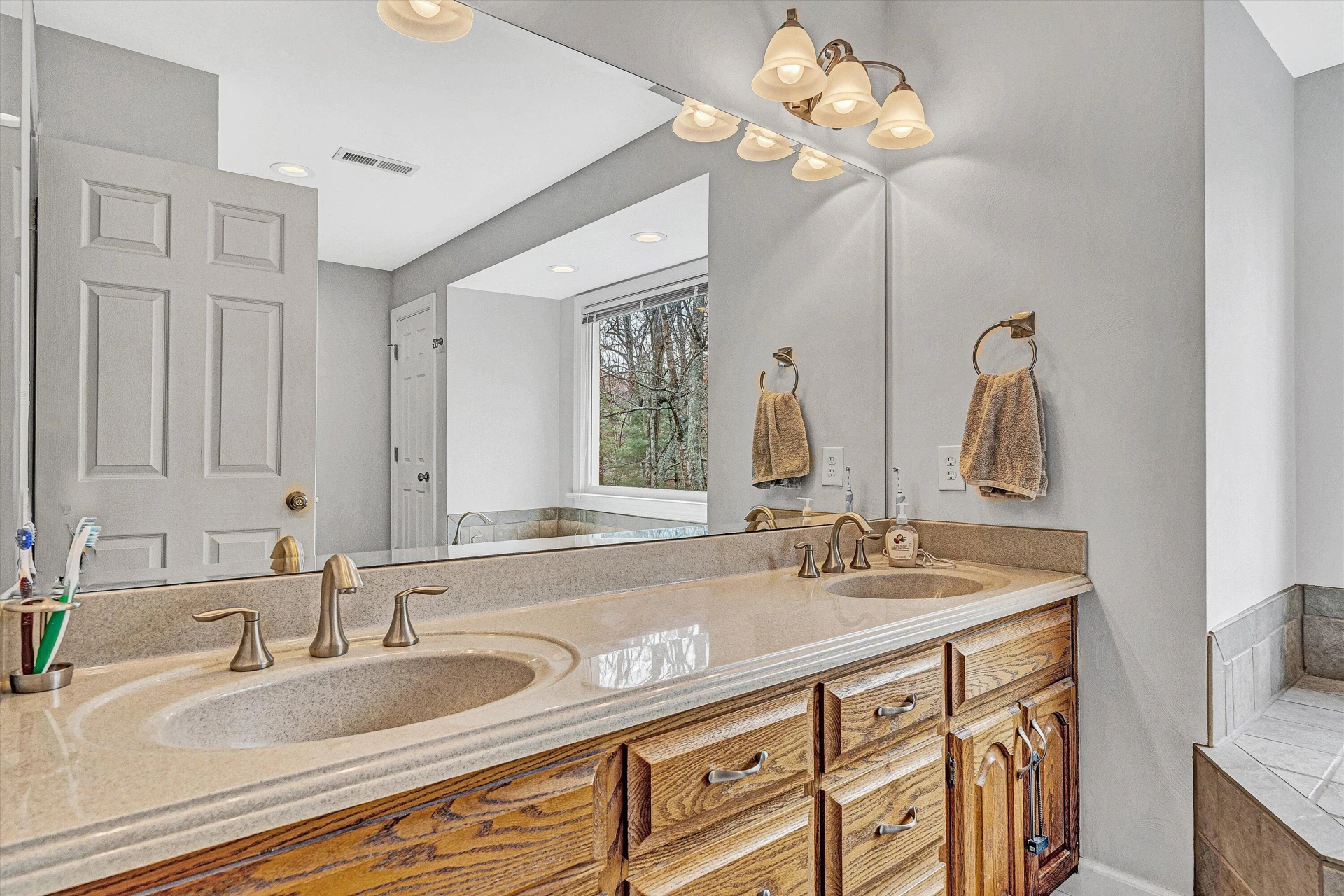 5504 South Roselawn RD - Photo 23