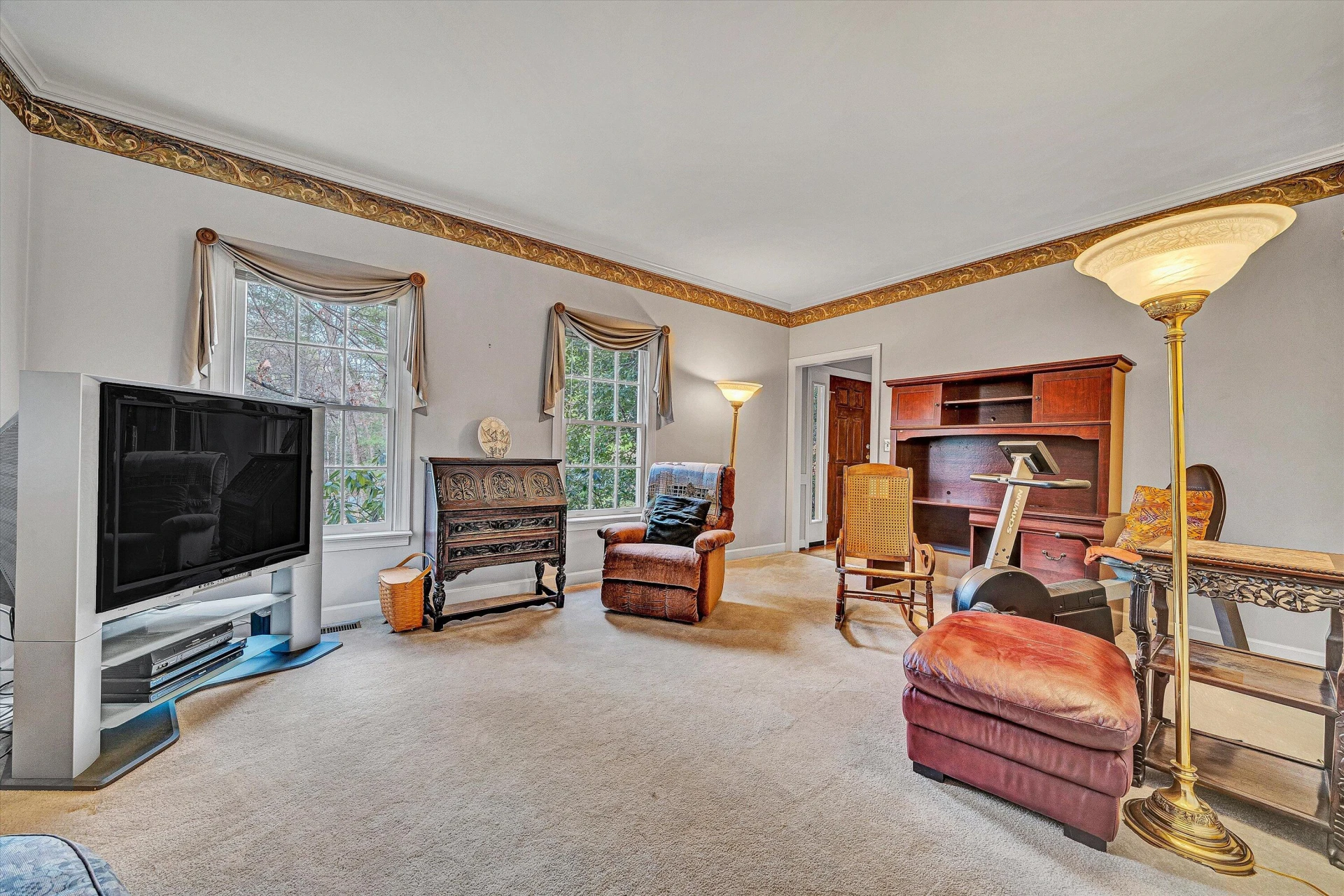 5504 South Roselawn RD - Photo 7