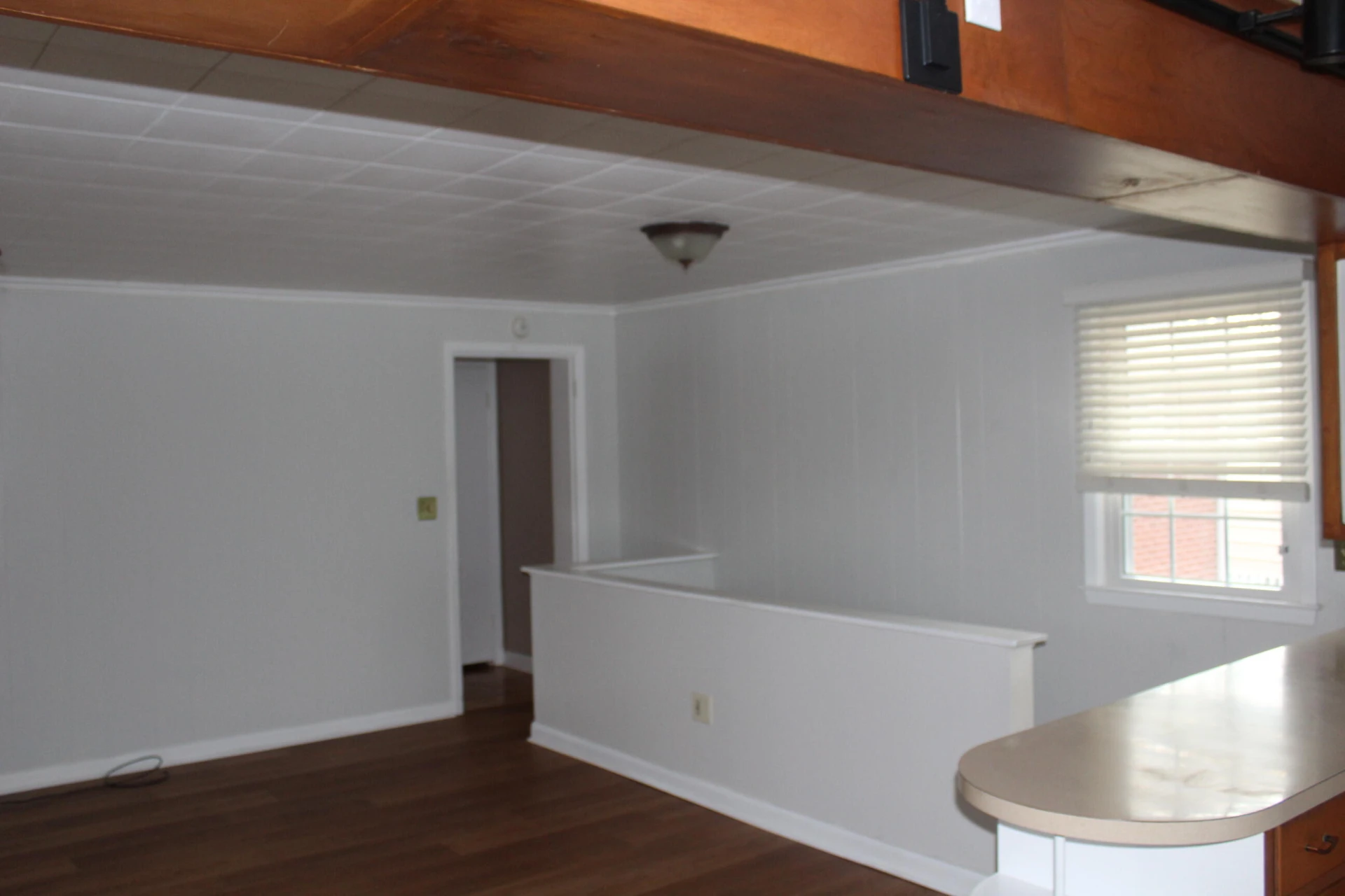 718 Sunset DR - Photo 11