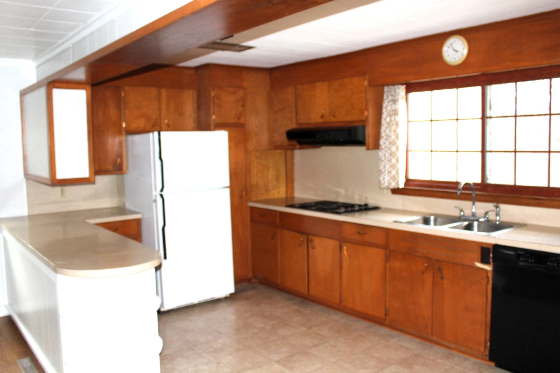 718 Sunset DR - Photo 15