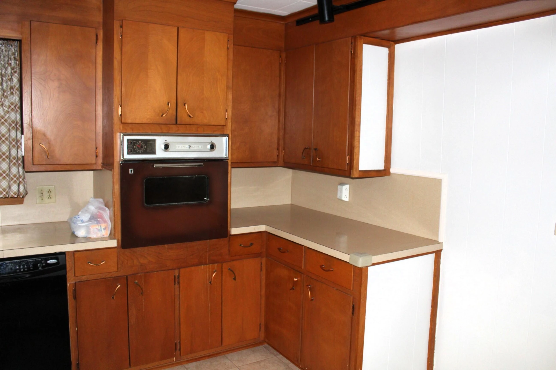 718 Sunset DR - Photo 17