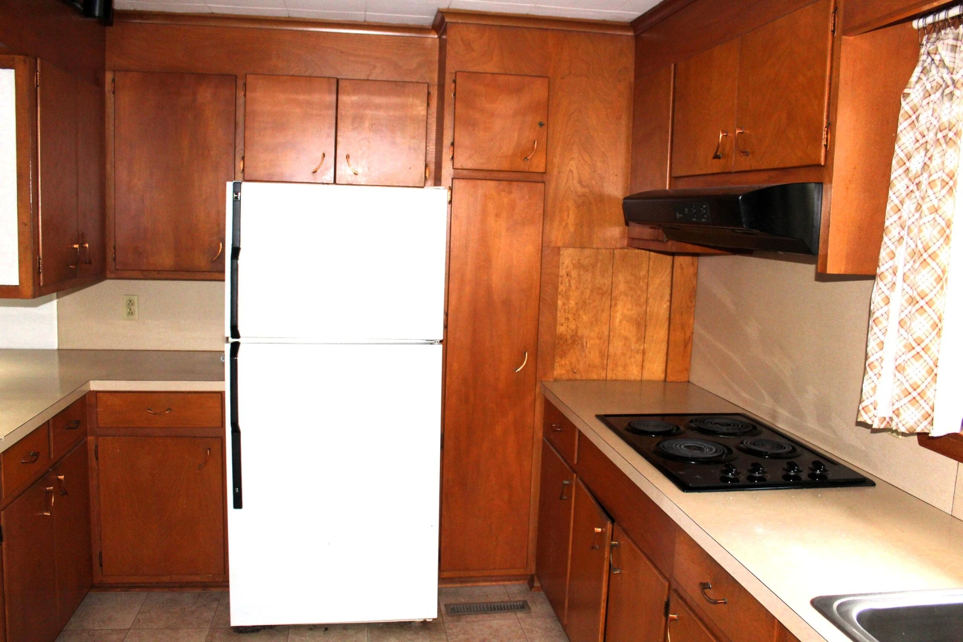 718 Sunset DR - Photo 18