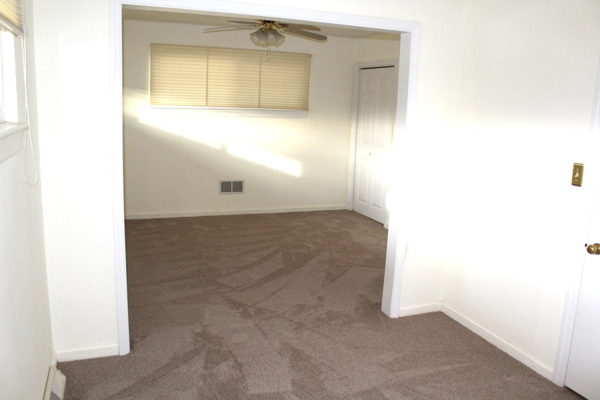 718 Sunset DR - Photo 25