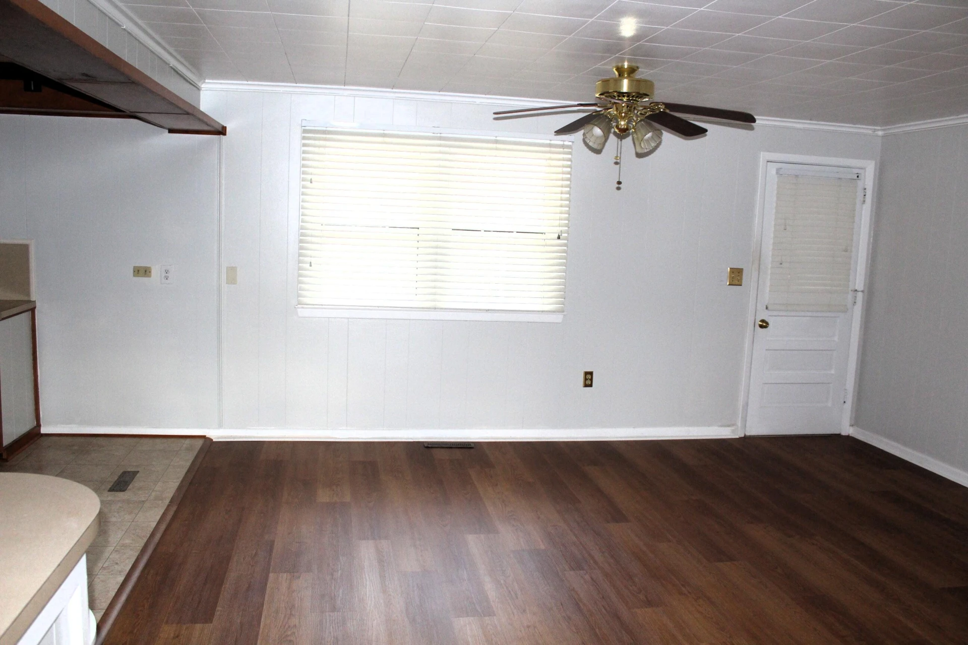 718 Sunset DR - Photo 27