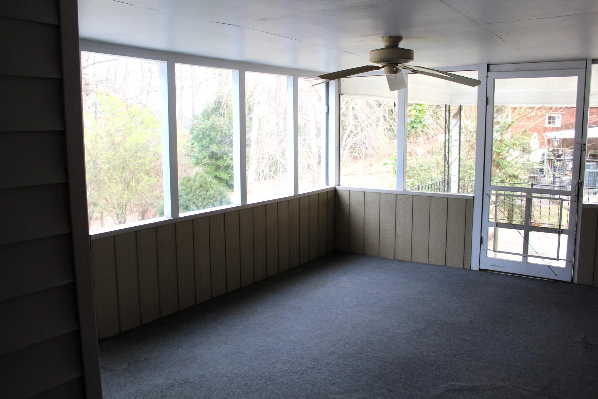 718 Sunset DR - Photo 28